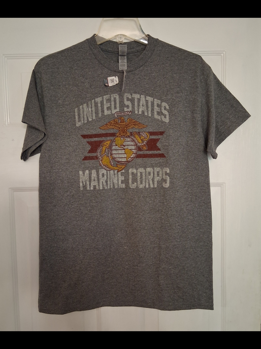 Gildan Gray United States Marine Corps Graphic Tee with Gold Emblem